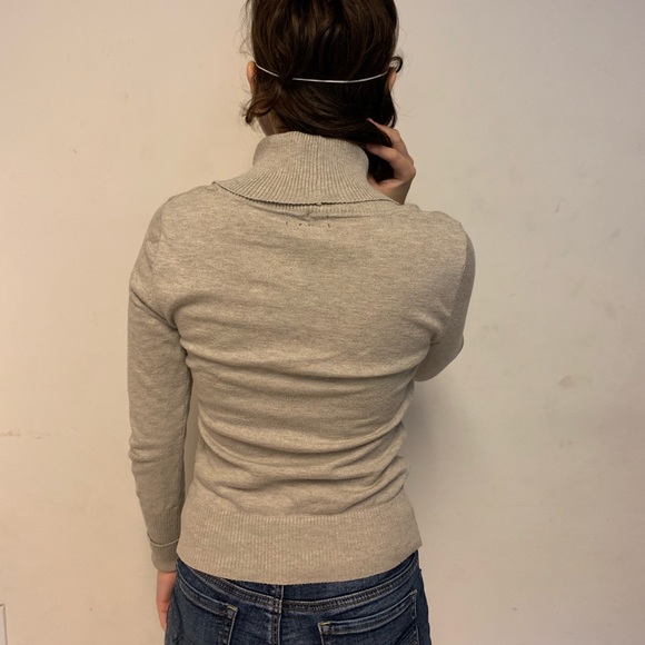 Sweater - Picture 3 of 3